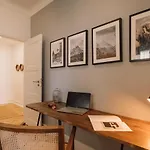 Alp - 3 Bedrooms, Office And Terrace In Alvalade