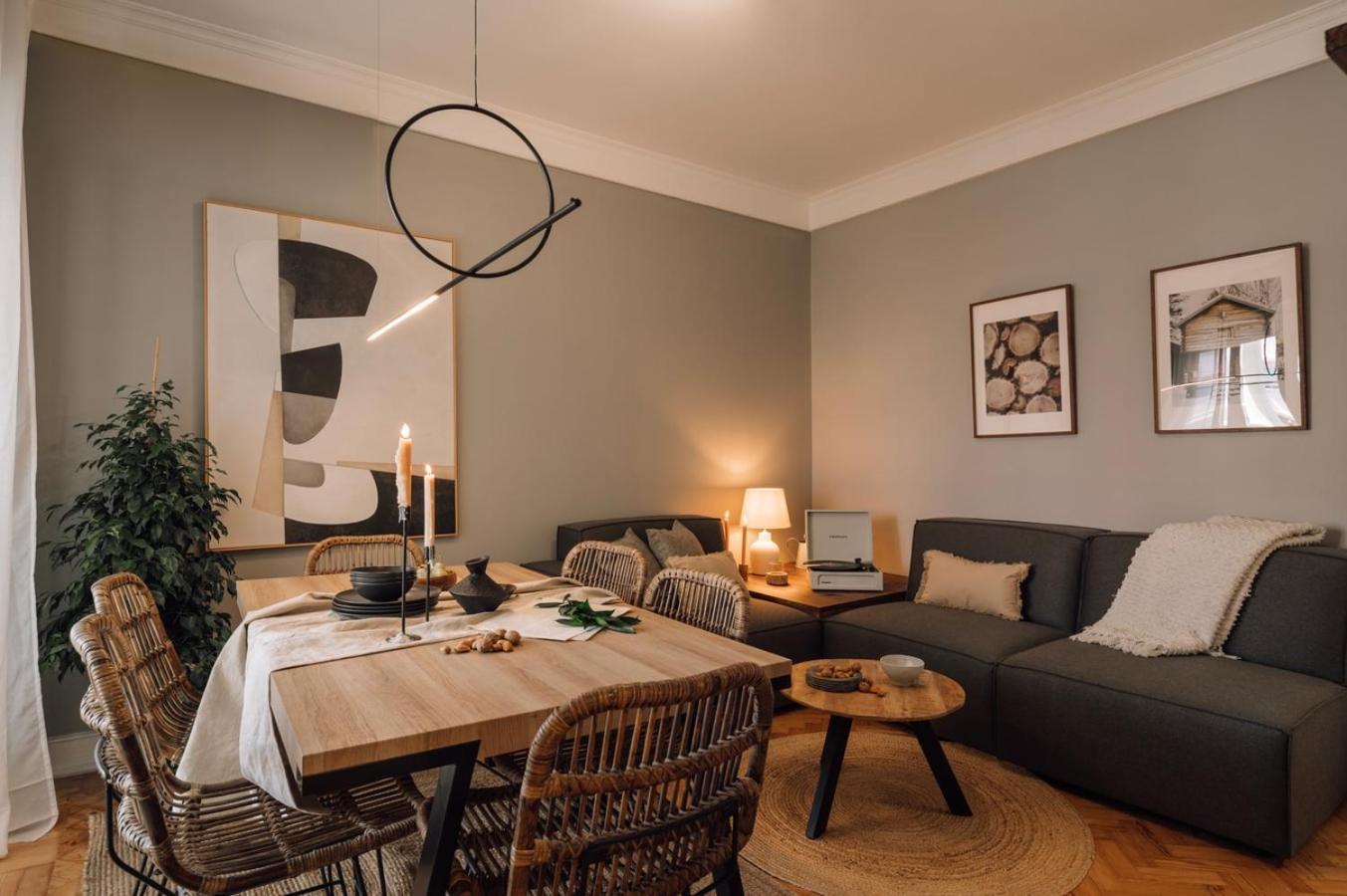 Alp - 3 Bedrooms, Office And Terrace In Alvalade Lisboa